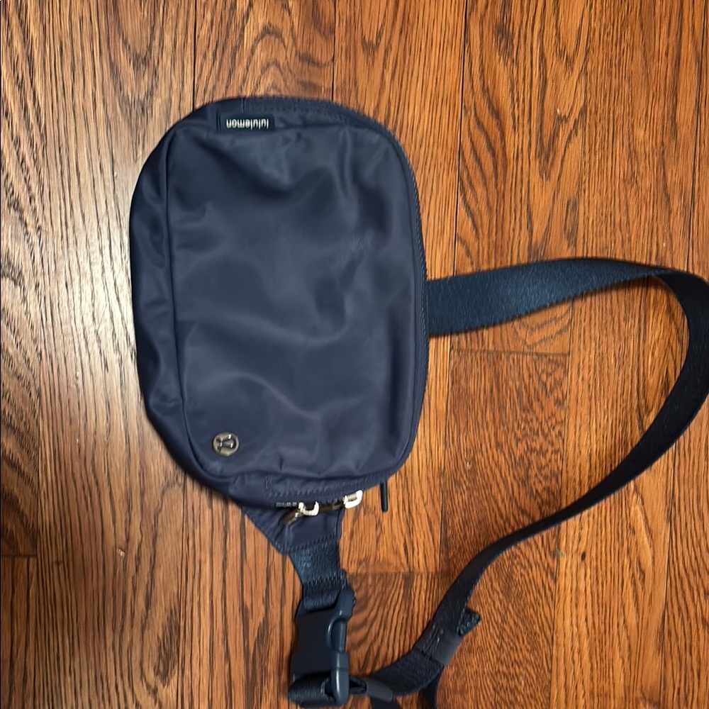 Blue Lulu belt bag 1L